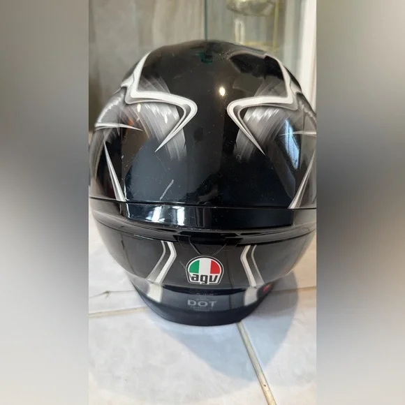 Motorcycle Helmet Black and Silver Motorcycle Helmet